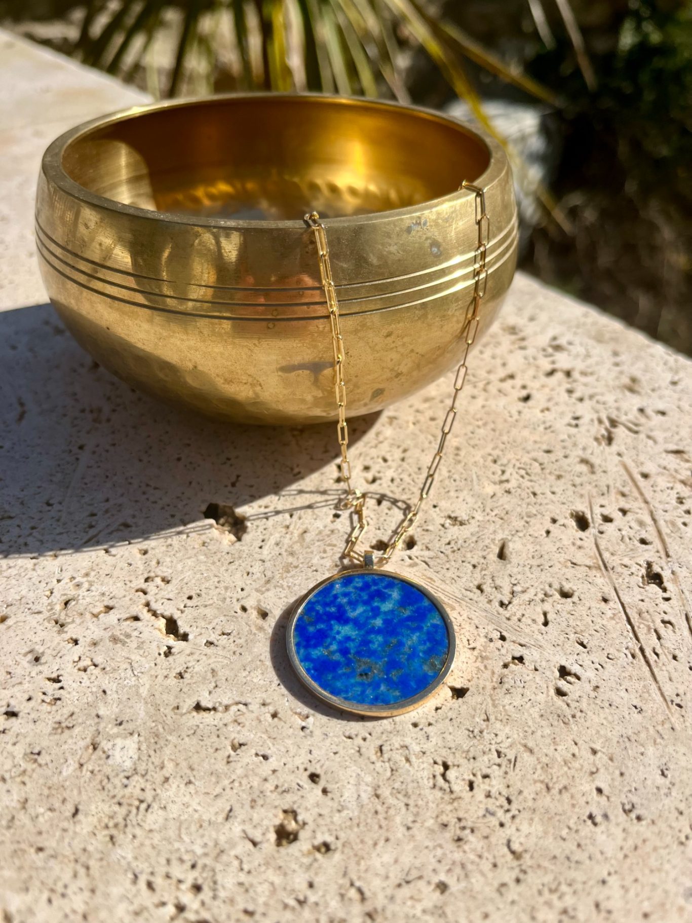 Collier or lapis-lazuli chaîne rectangle Collier or jaune 18 carats avec lapis-lazuli serti et chaîne rectangle
